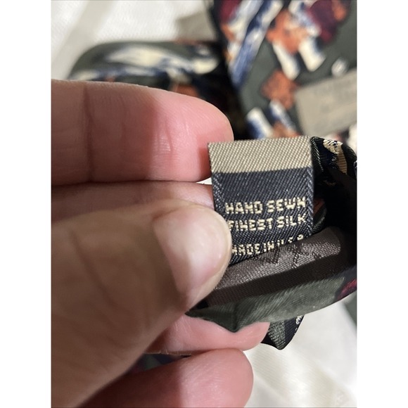 Robert Talbott Green Abstract Camouflage 100% Silk Hand Sewn Wide Width Tie - Picture 8 of 8